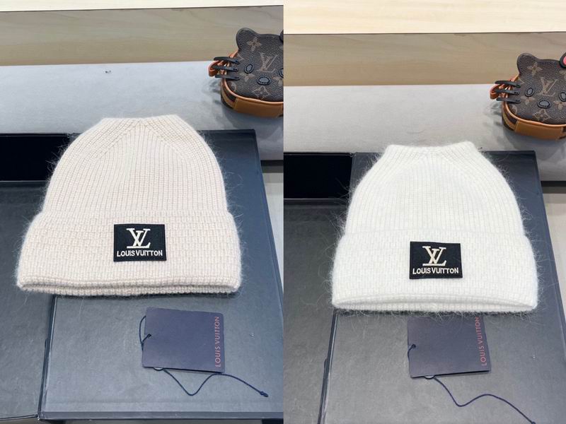 LV hat 090709